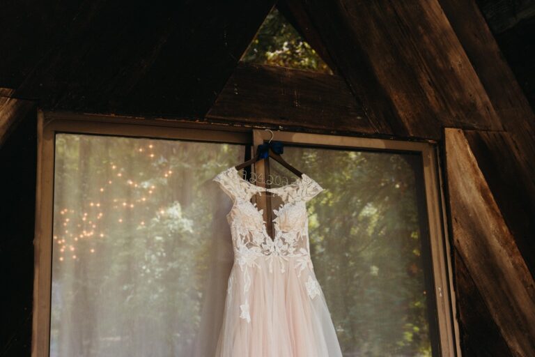 5 Questions to Ask When Choosing a Dress for Your Elopement